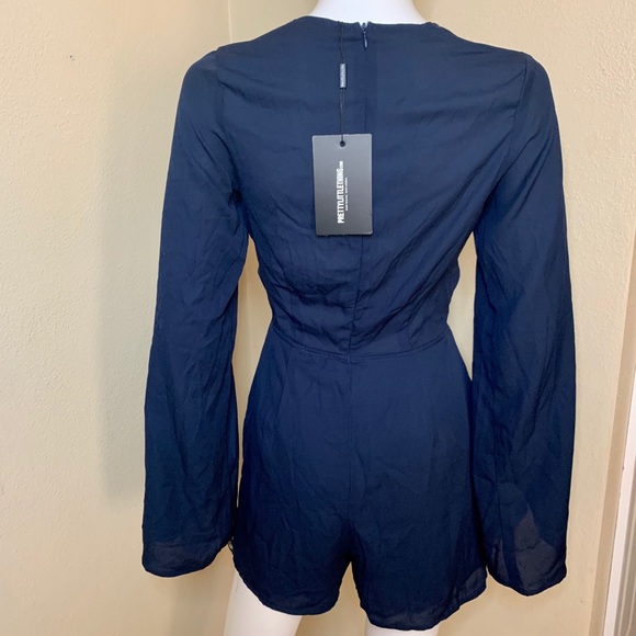 Prettylittlething bell sleeve playsuit - Picture 8 of 9